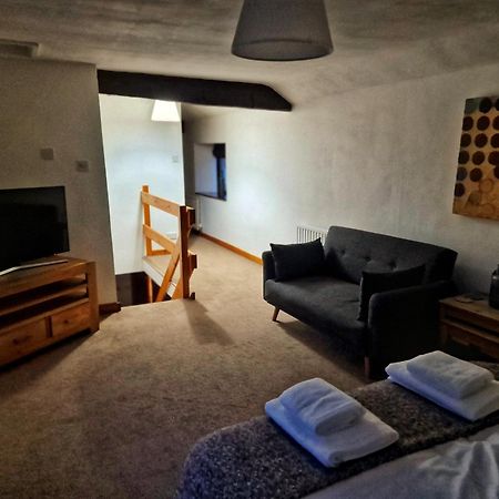The Lodge@ Beechwood House Mossley Luaran gambar